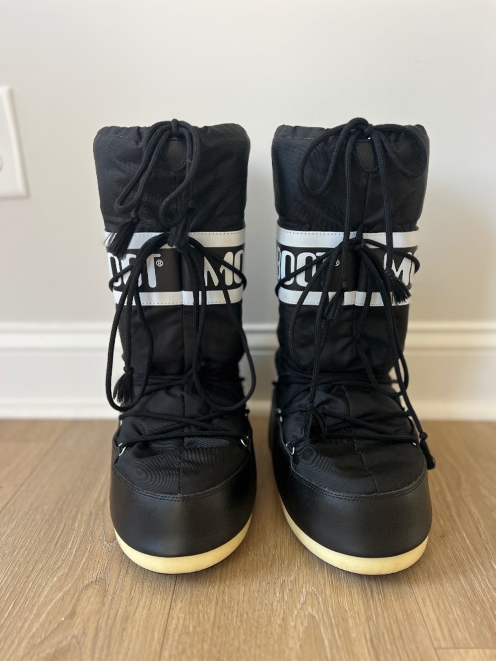 Black Women’s Moon Boots (Size 42–44) – Like New